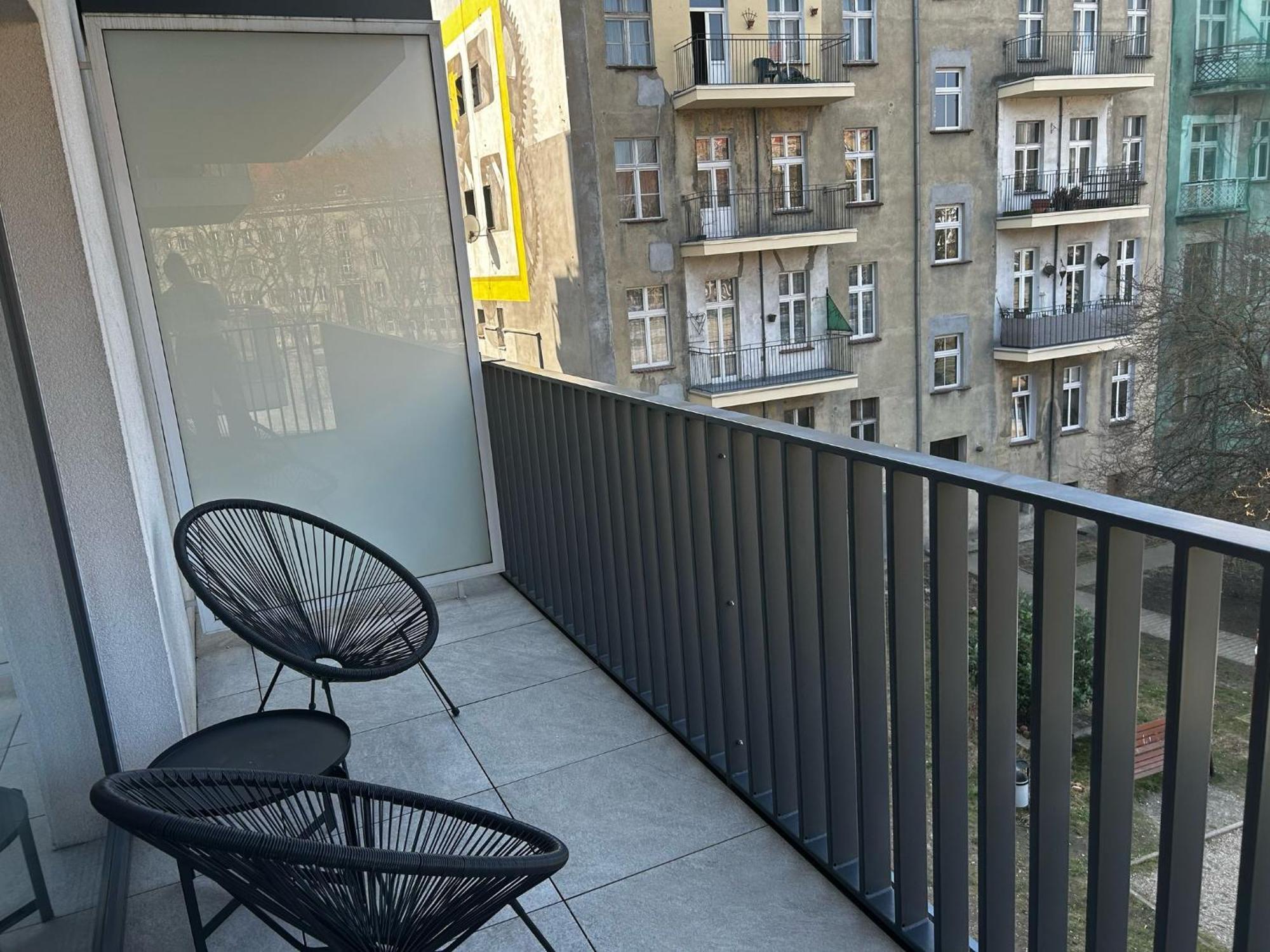 Luksusowy Apartament Z Parkingiem I Klimatyzacja W Samym Centrum Wroclawia Bagian luar foto